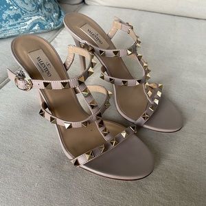 Authentic Valentino Rockstud Heels